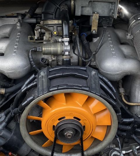 A detail image from a classic {{$manufacturer}}