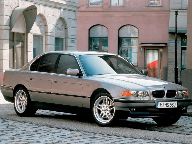 The BMW E38 7 Series – The Time is Now | Car & Classic Magazine