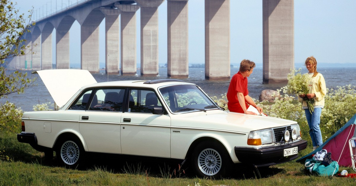 Volvo 240 – The Time is Now | Car & Classic Magazine