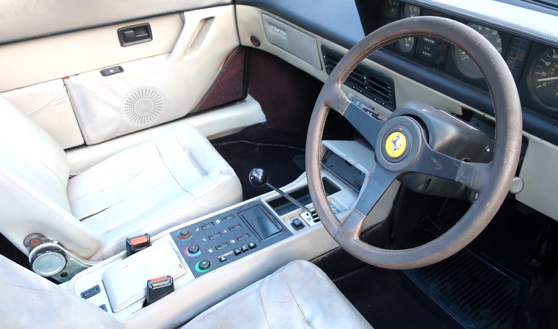 1988 Ferrari Mondial – Project Profile | Car & Classic Magazine