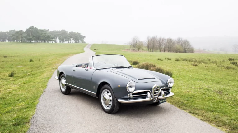 classic car, motoring, automotive, car and classic, carandclassic.co.uk, carandclassic.com, Alfa Romeo, Giulia, Spider, Alfa Romeo Giulia Spider, Alfa Romeo Giulia, Italian car, retro, convertible, Italian sports car, classic Alfa Romeo for sale, Alfa Romeo Giulia for sale, '60s car, famous car, Steve Coogan